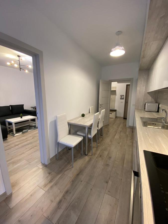 Rose Luxury Apartment Oradea - Felix エクステリア 写真