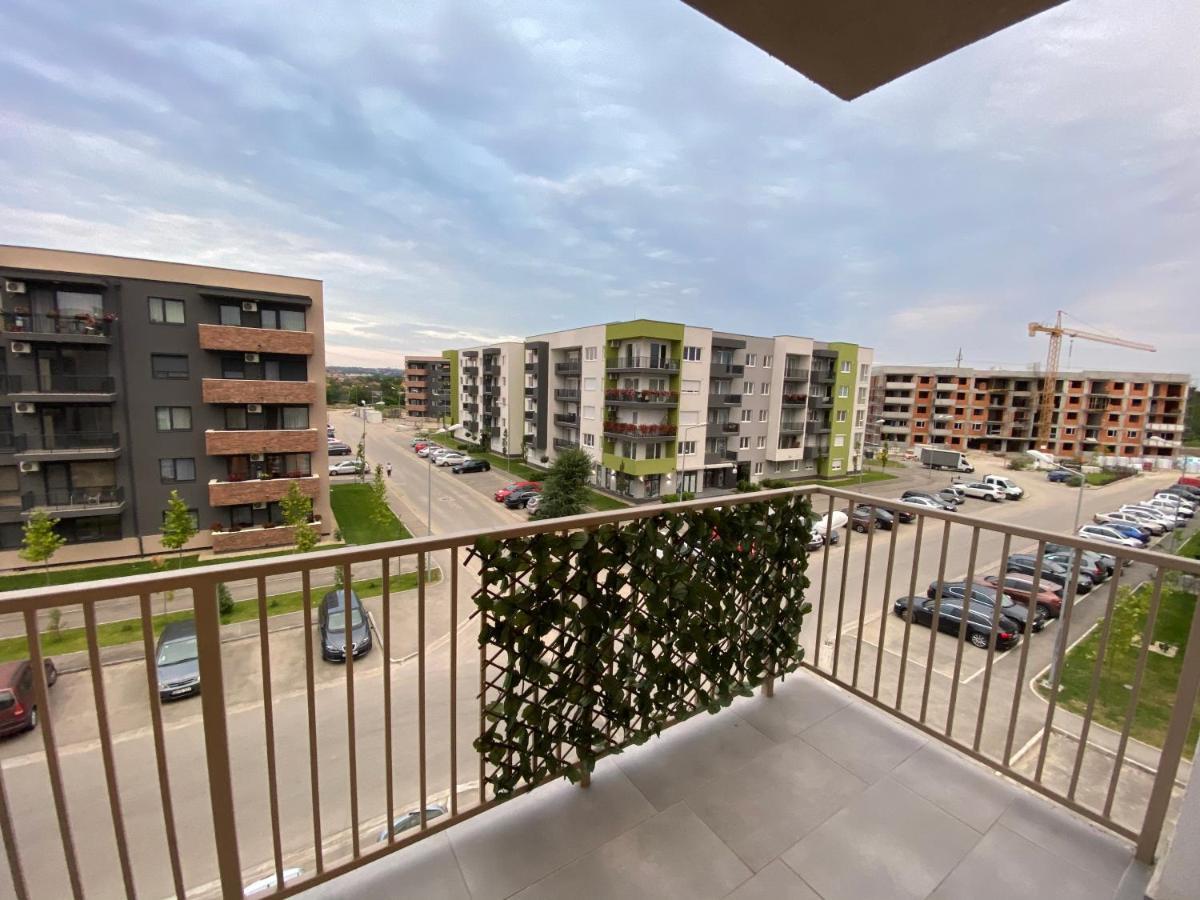 Rose Luxury Apartment Oradea - Felix エクステリア 写真