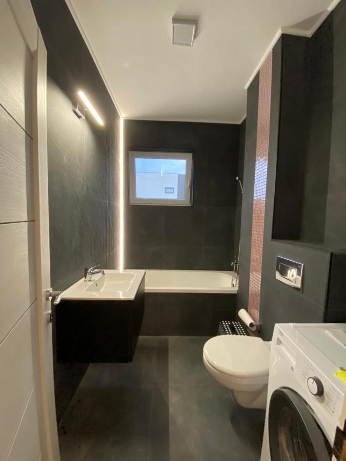Rose Luxury Apartment Oradea - Felix エクステリア 写真